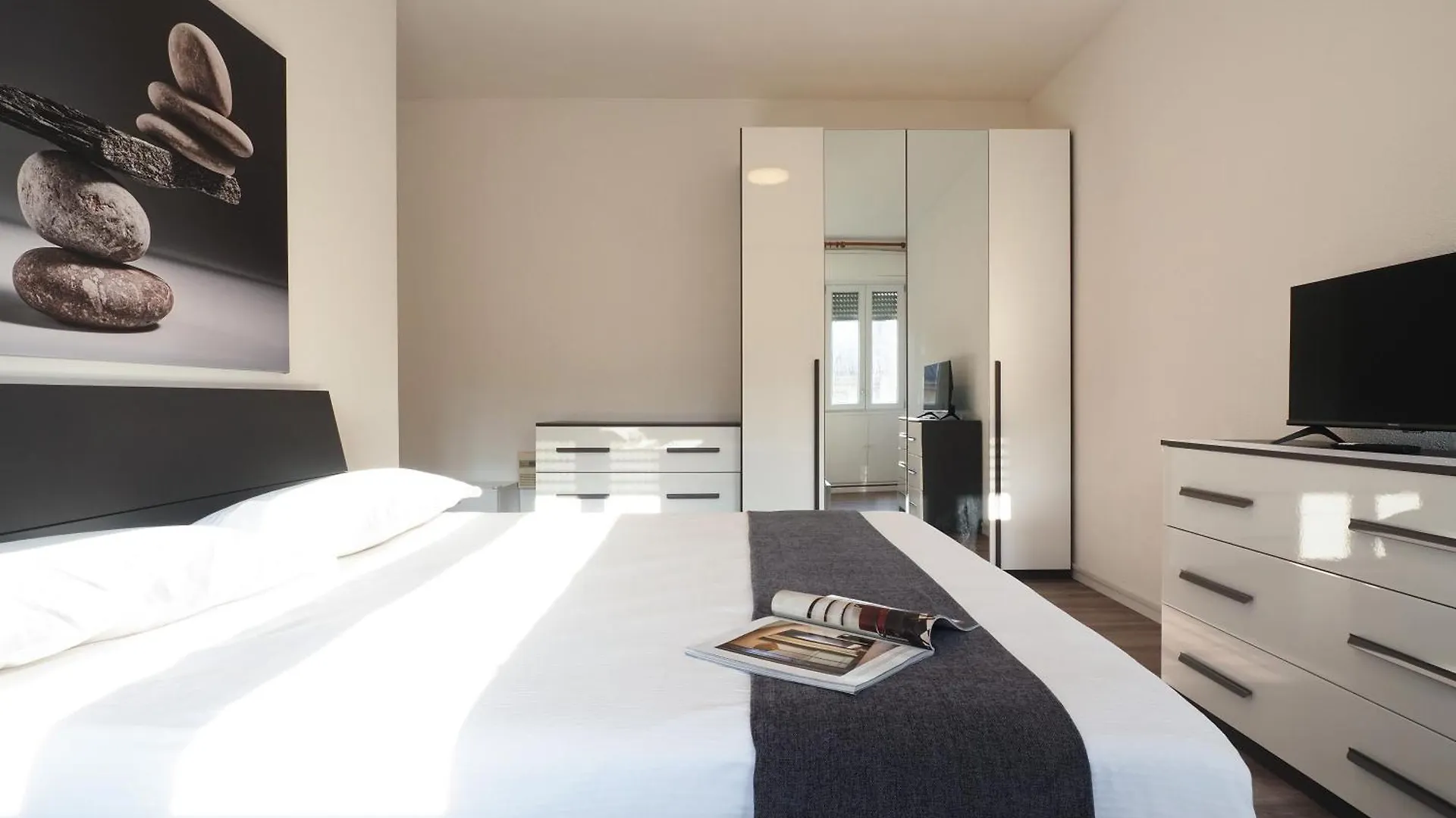 Contempora Apartments - Camera Plana B Milan Italy